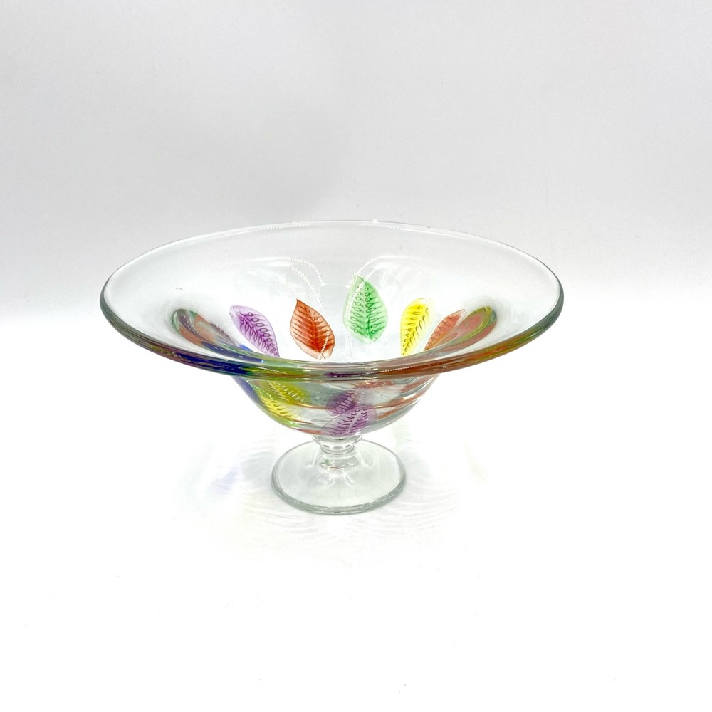 Centerpiece Fruit Bowl Pedestal Bowl With Colorful
Leaves Vintage Art Glass.